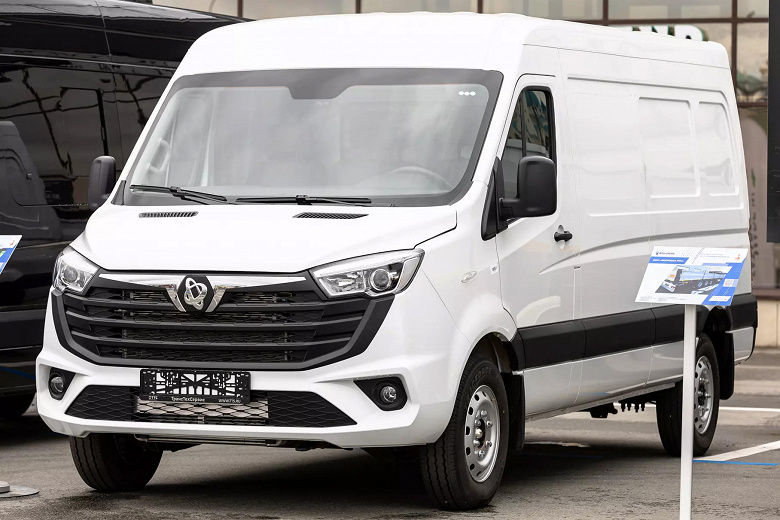 Российский аналог «ГАЗели» с 6-ступенчатым «автоматом»: представлен обновленный фургон Sollers Atlant в версии L2, в продаже — уже летом